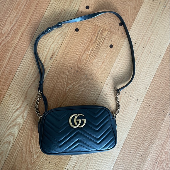 Gucci GG Marmont Camera small quilted leather shoulder bag - Picture 2 of 5